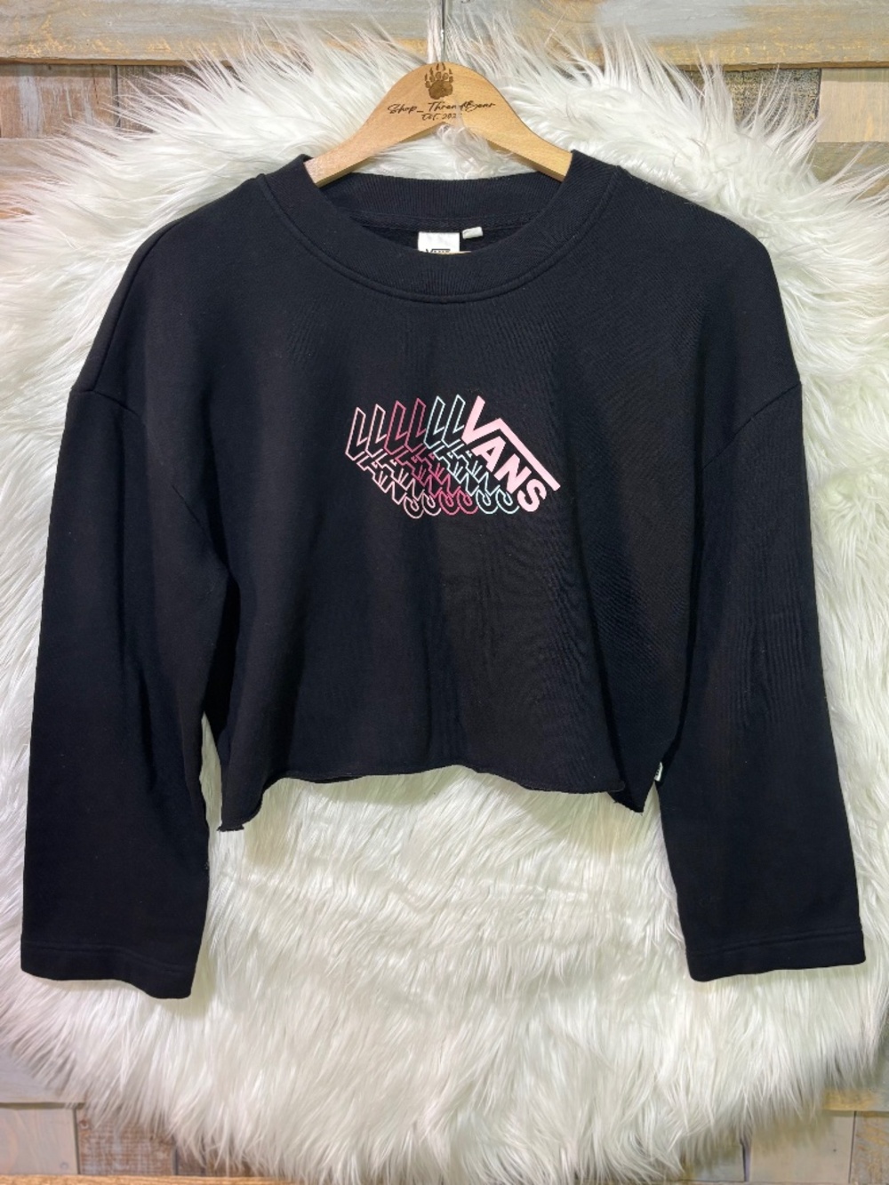 Like New [VANS] Cropped Long Sleeve Black & Pink Sweatshirt Crop Top | Medium